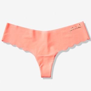 VS PINK No-Show Thong